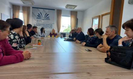 Одржана промоција звучне књиге „Пјесма на жици“